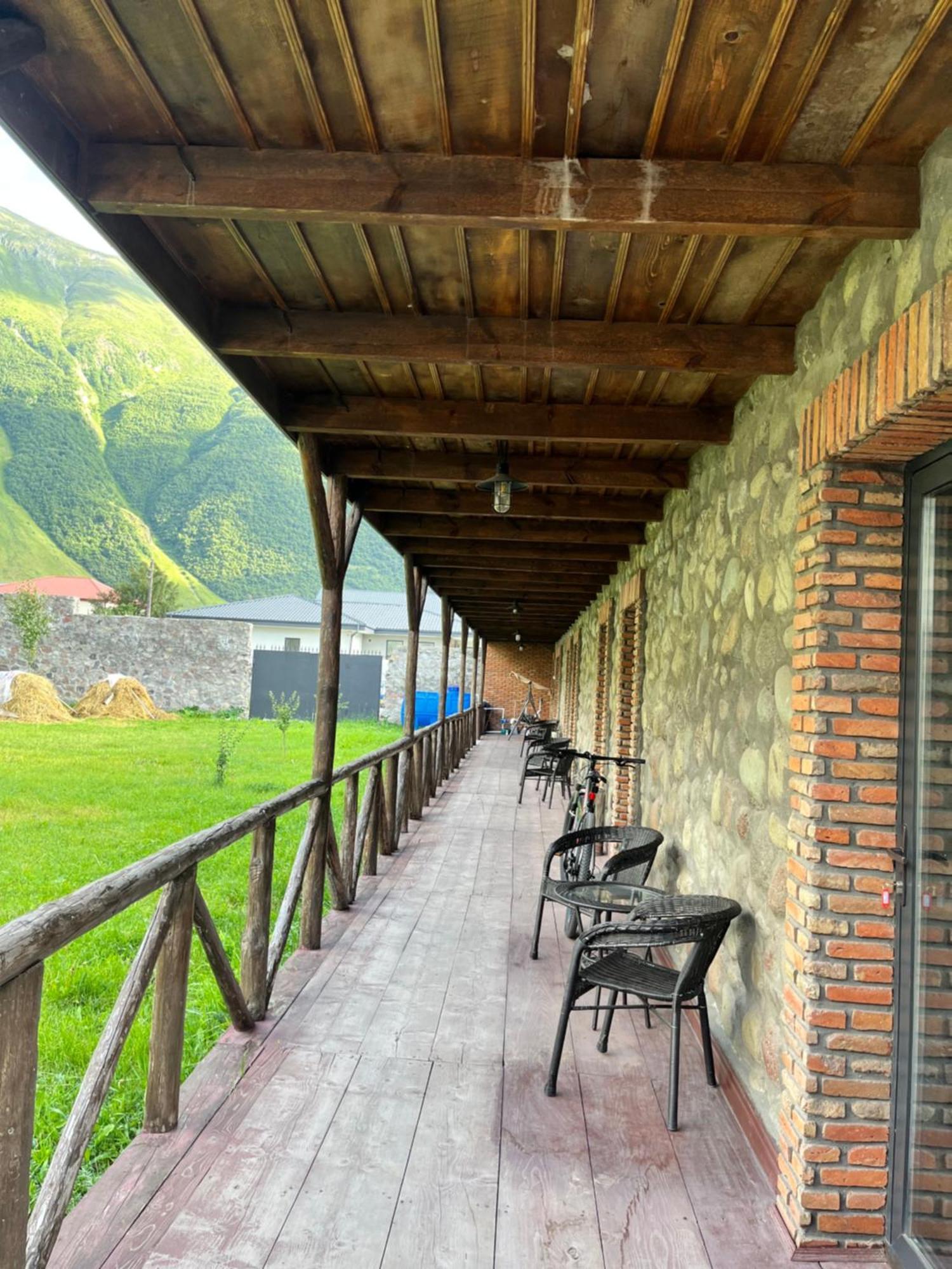 Inn Harmony Kazbegi Eksteriør billede